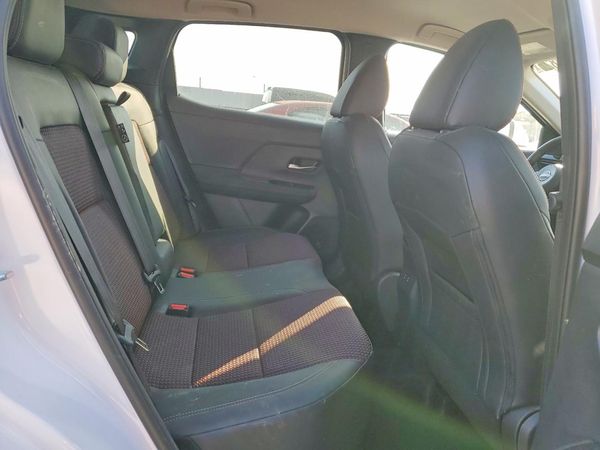2025 NISSAN KICKS