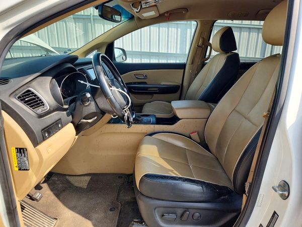 2017 KIA SEDONA LX