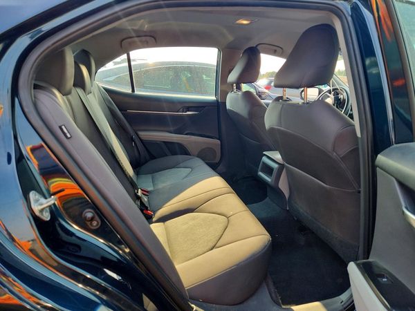 2019 TOYOTA CAMRY