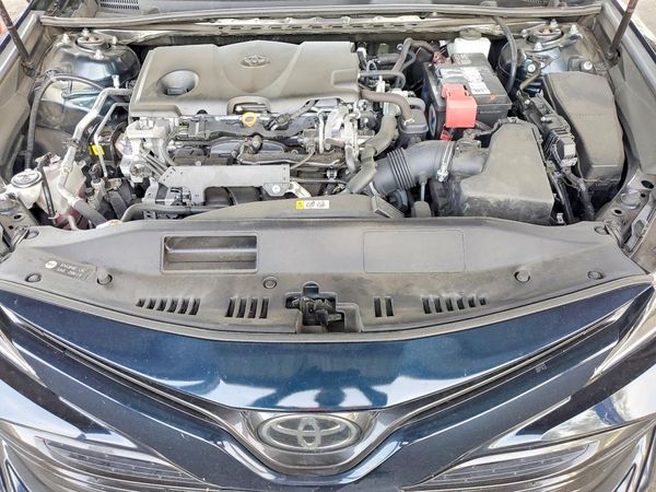 2019 TOYOTA CAMRY