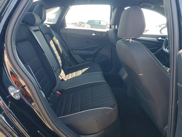 2023 VOLKSWAGEN JETTA Sport