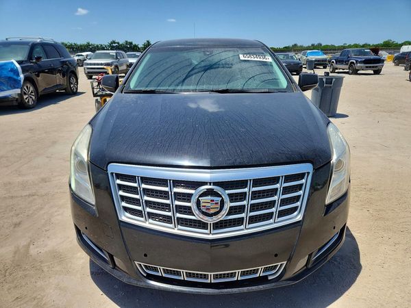 2015 CADILLAC XTS Standard