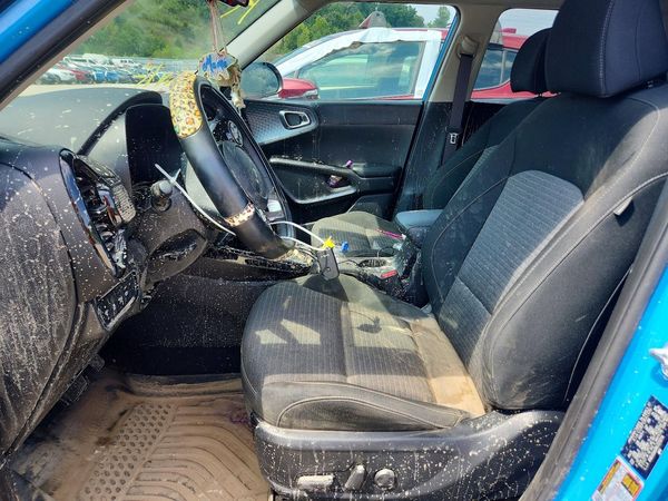 2025 KIA SOUL EX — DENT