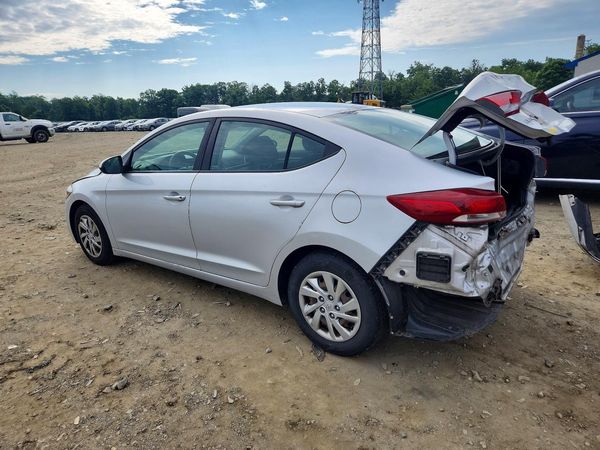 2018 HYUNDAI ELANTRA SE