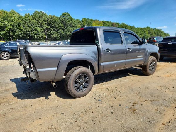2014 TOYOTA TACOMA Delux Grade