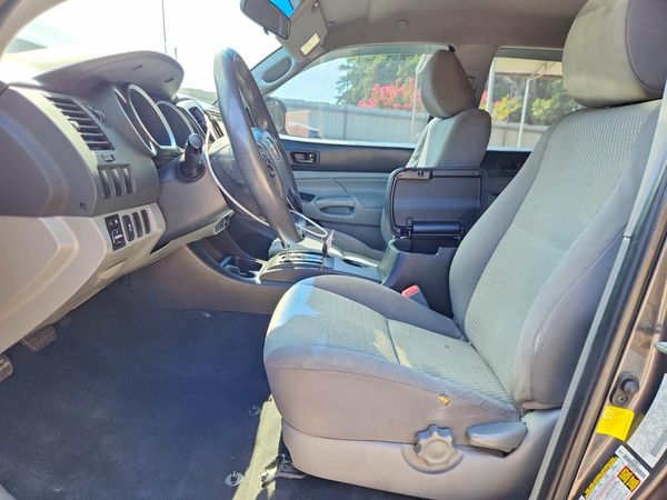 2014 TOYOTA TACOMA Delux Grade