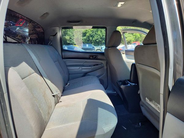 2014 TOYOTA TACOMA Delux Grade