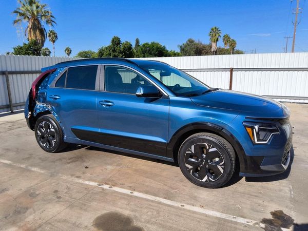 2024 KIA NIRO Wind