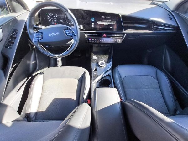 2024 KIA NIRO Wind