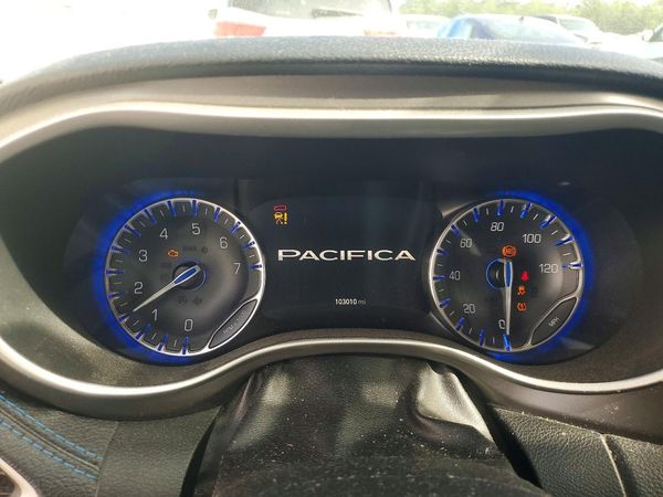 2021 CHRYSLER PACIFICA Touring L