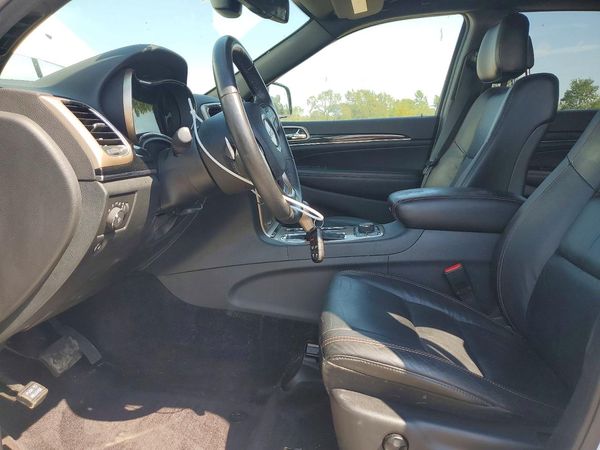 2016 JEEP GRAND CHEROKEE Limited — DENT