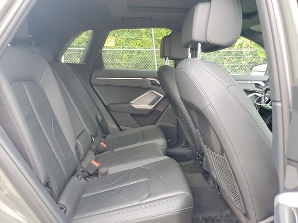 2022 AUDI Q3 quattro Premium