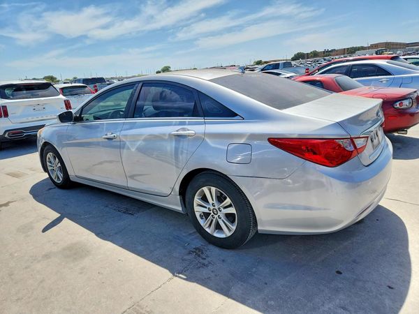 2012 HYUNDAI SONATA