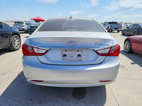 2012 HYUNDAI SONATA