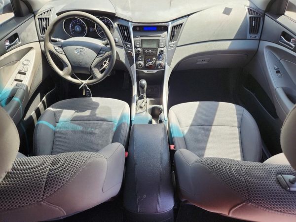 2012 HYUNDAI SONATA