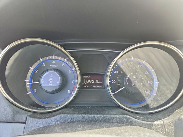 2012 HYUNDAI SONATA
