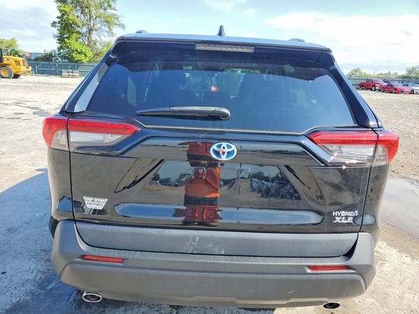 2020 TOYOTA RAV4 XLE HV — DIRR