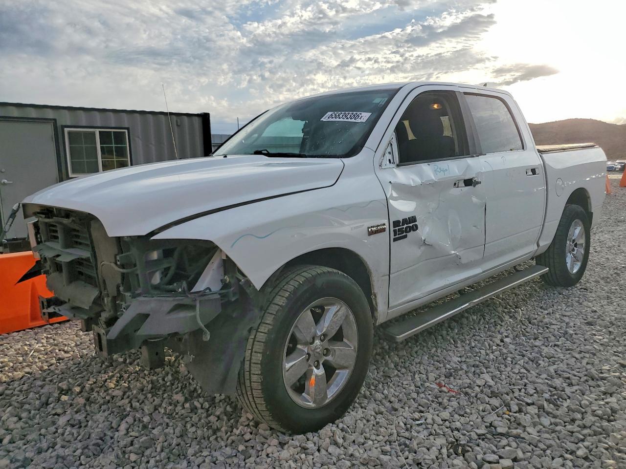 2019 RAM 1500 CLASSIC SLT