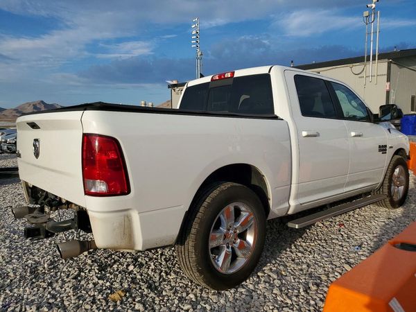 2019 RAM 1500 CLASSIC SLT