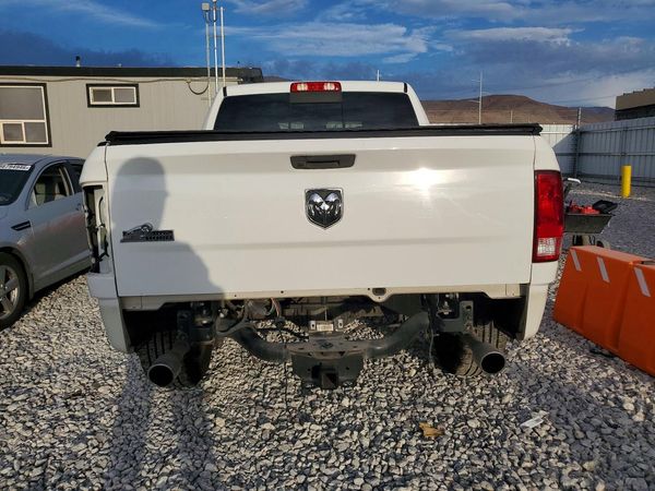 2019 RAM 1500 CLASSIC SLT