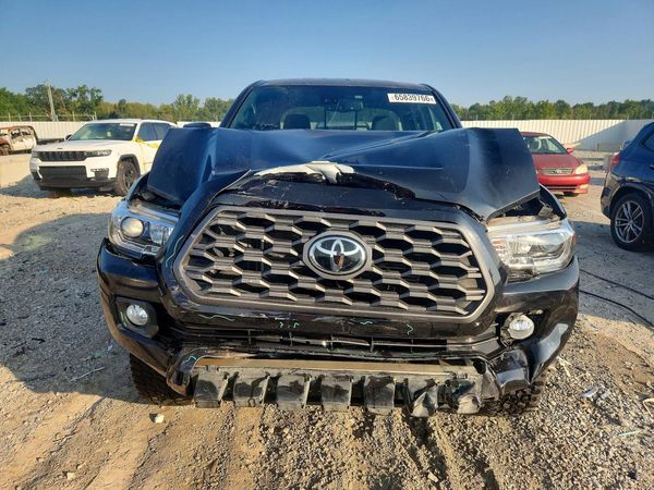 2020 TOYOTA TACOMA SR5