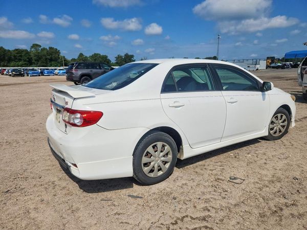 2013 TOYOTA COROLLA