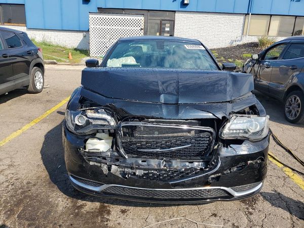 2016 CHRYSLER 300 300S