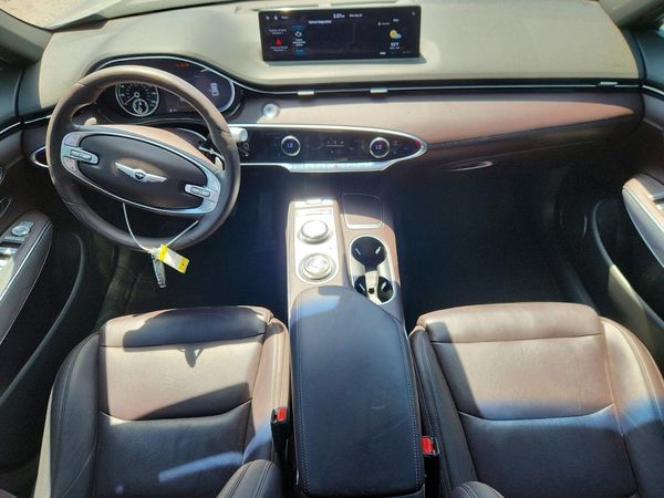 2022 GENESIS GV70