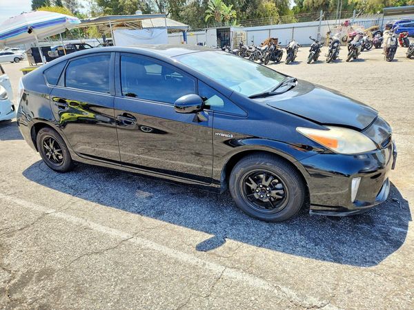2013 TOYOTA PRIUS