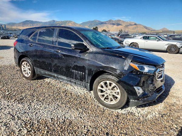 2018 CHEVROLET EQUINOX LS — Passenger 3/4