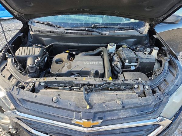 2018 CHEVROLET EQUINOX LS — Engine bay