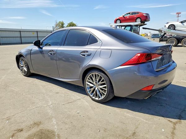 2018 LEXUS IS