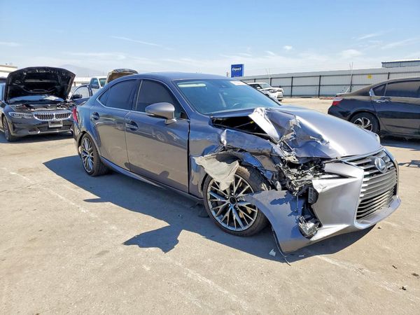 2018 LEXUS IS