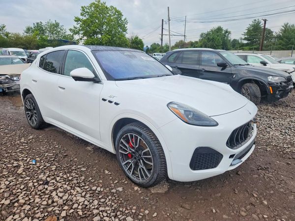 2023 MASERATI GRECALE