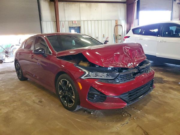 2022 KIA K5