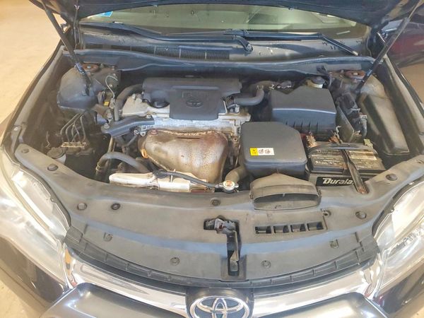 2017 TOYOTA CAMRY LE/SE/XLE/XSE — Engine bay