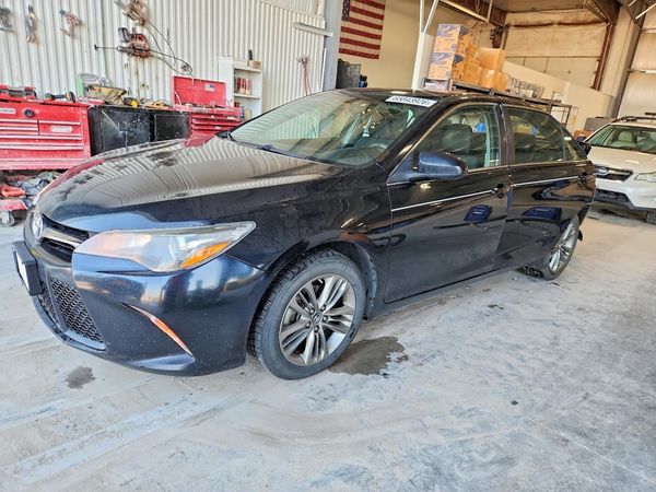 2017 TOYOTA CAMRY
