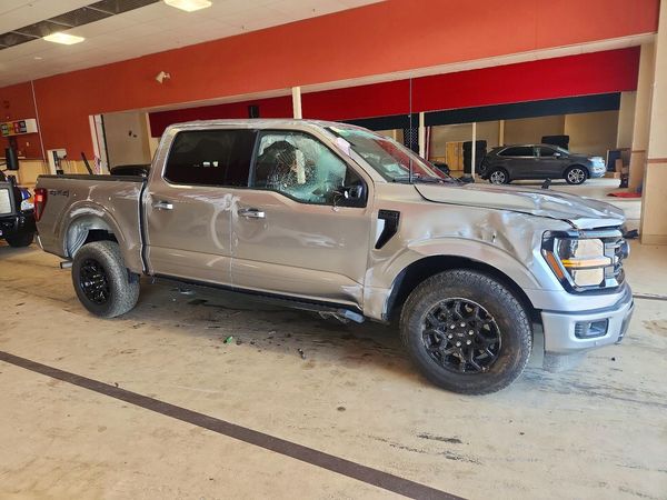 2025 FORD F150