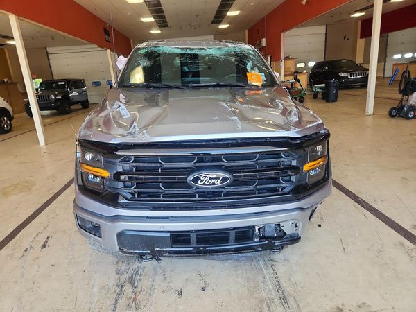2025 FORD F150