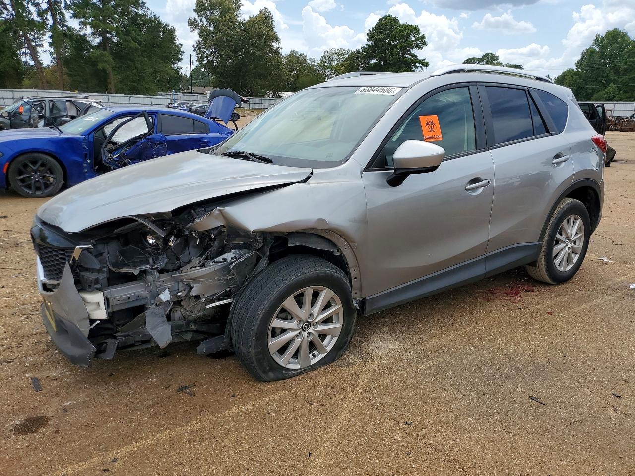 2015 MAZDA CX-5 Sport/GX — Front 3/4