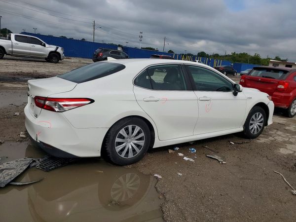 2019 TOYOTA CAMRY LE Hybrid