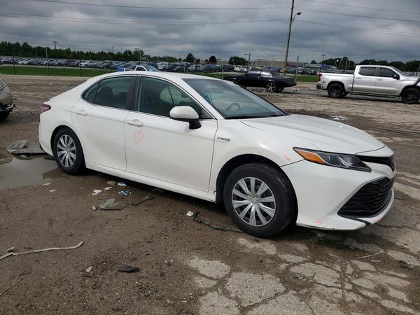 2019 TOYOTA CAMRY LE Hybrid