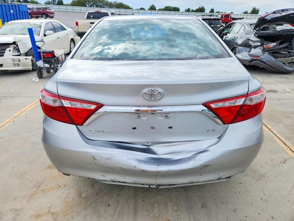 2016 TOYOTA CAMRY
