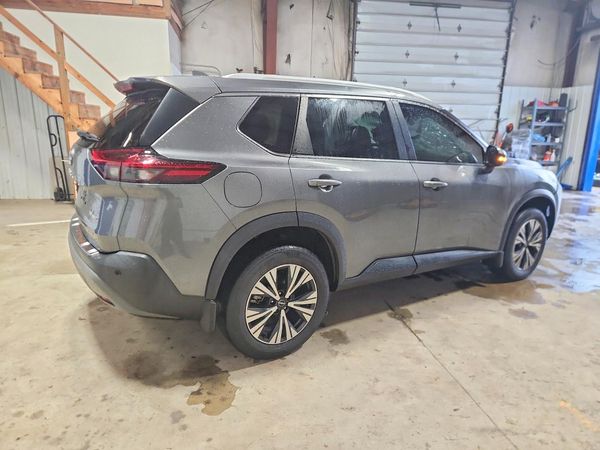 2022 NISSAN ROGUE SV