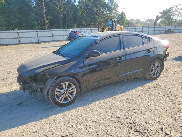 2018 HYUNDAI ELANTRA — Front 3/4