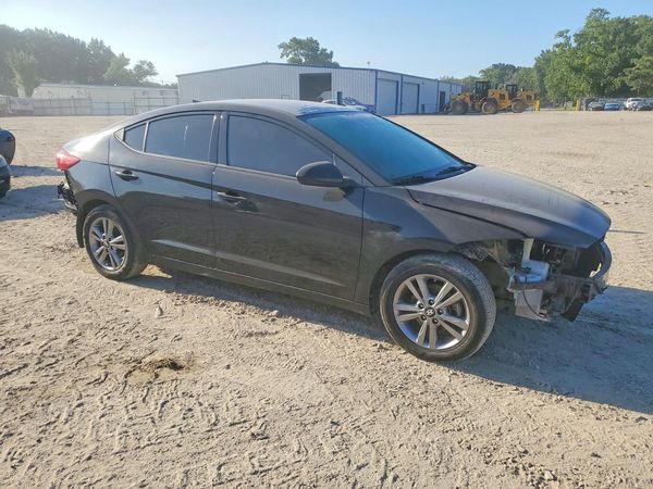 2018 HYUNDAI ELANTRA — Passenger 3/4