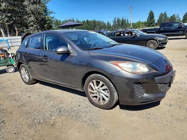 2013 MAZDA 3 Touring/GS