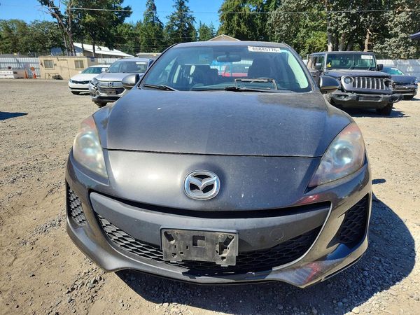 2013 MAZDA 3 Touring/GS