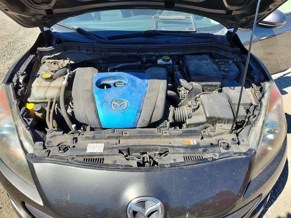2013 MAZDA 3 Touring/GS