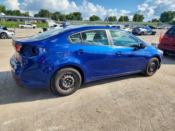 2017 KIA FORTE LX Base
